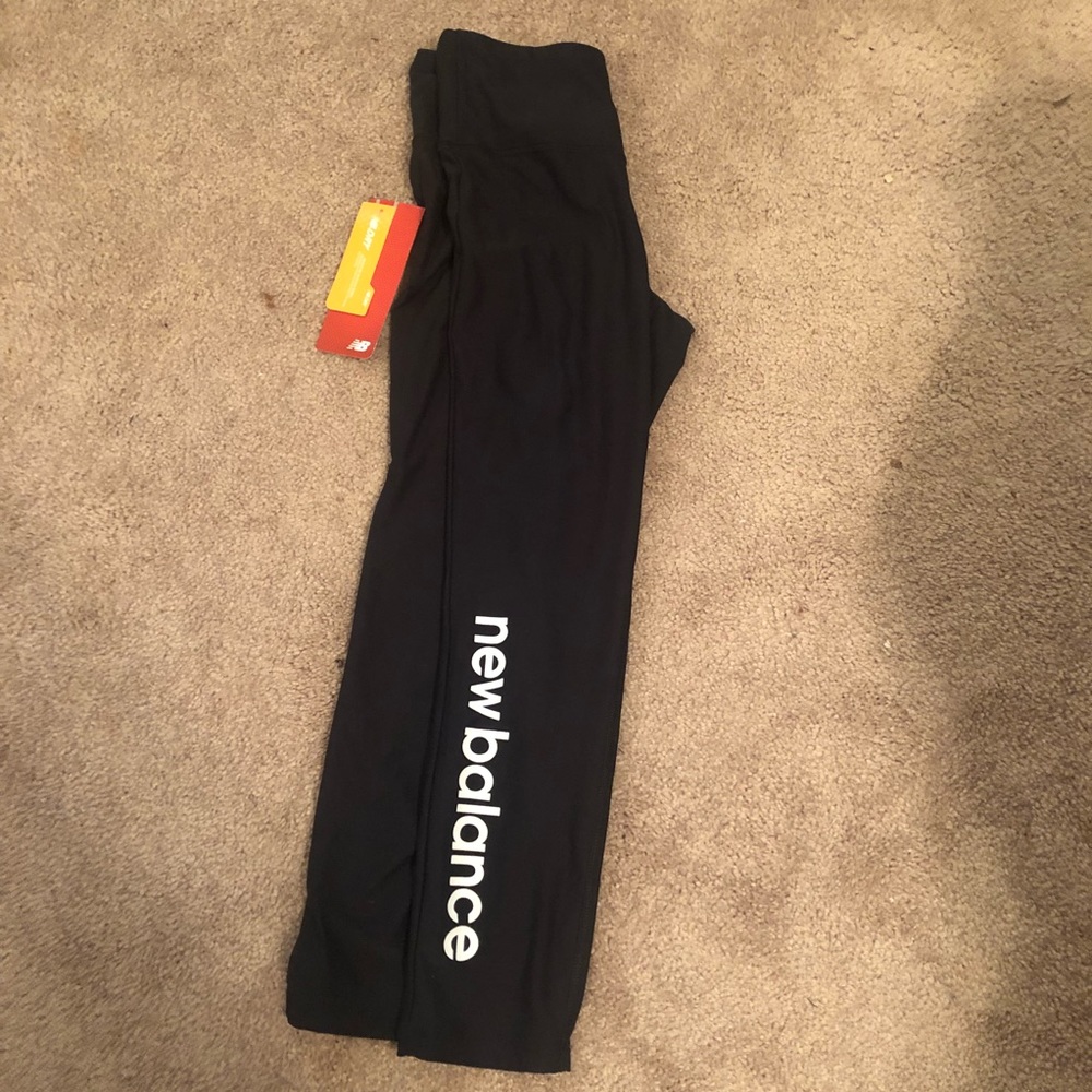 New with tags cropped New Balance Leggings